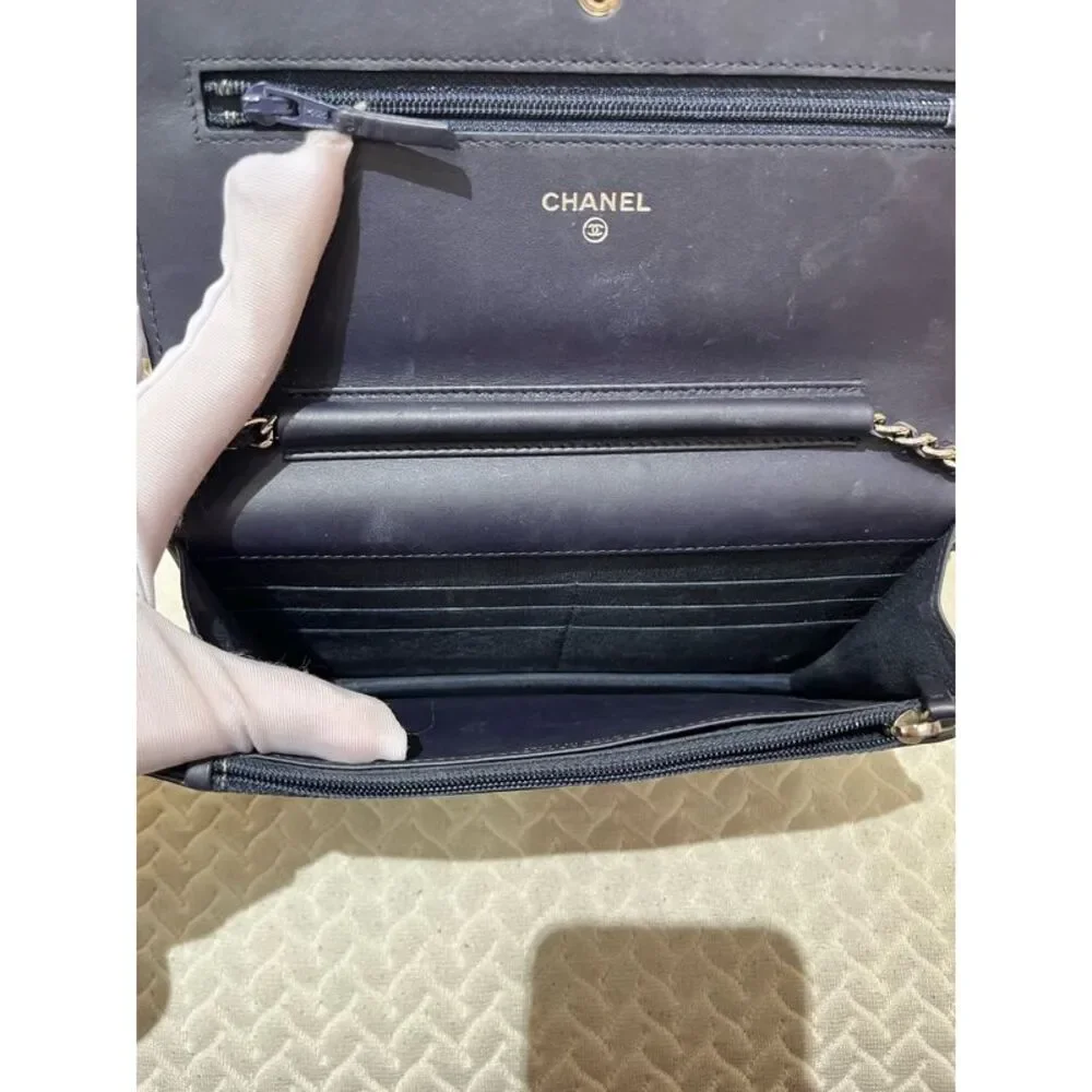 Chanel Women Pre-Loved Bag Very Good Condition